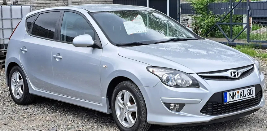 Hyundai I30 cena 20500 przebieg: 167000, rok produkcji 2010 z Wolsztyn małe 46